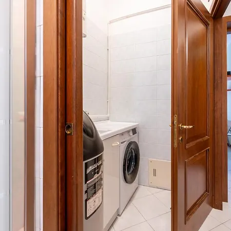 Station Colorful With Balcony X5 Lejlighed