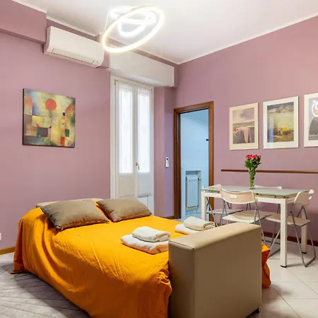 Διαμέρισμα Station Colorful With Balcony X5