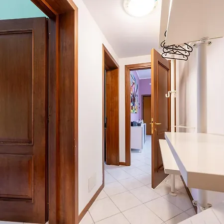 Διαμέρισμα Station Colorful With Balcony X5 Πάρμα