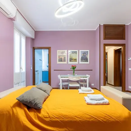 Apartment Station Colorful With Balcony X5