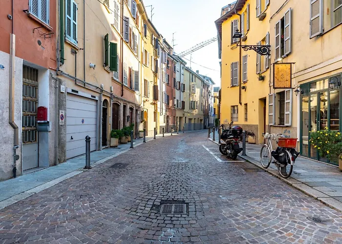 Station Colorful With Balcony X5 * Parma